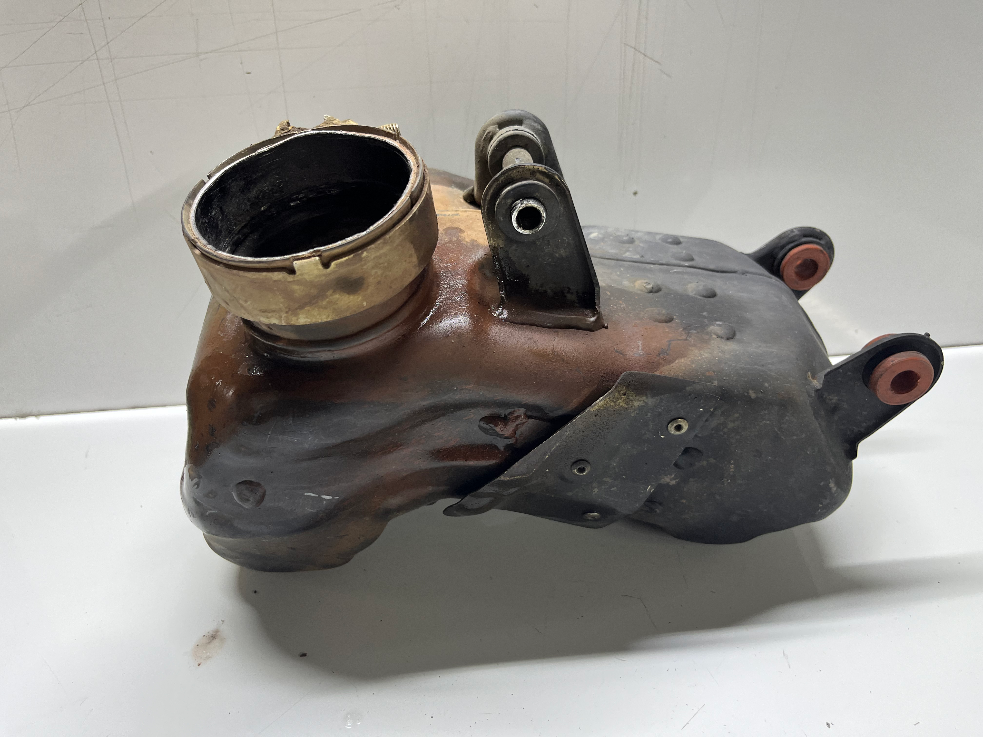 390 adventure katalizör , 4200 TL orjinal çıkma ,tüm Türkiyeye ücretsiz kargo Eren 44 motor