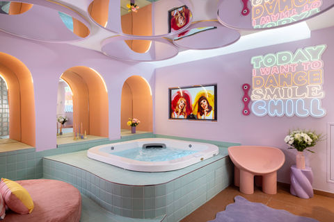 Les Bains Rive Droite
