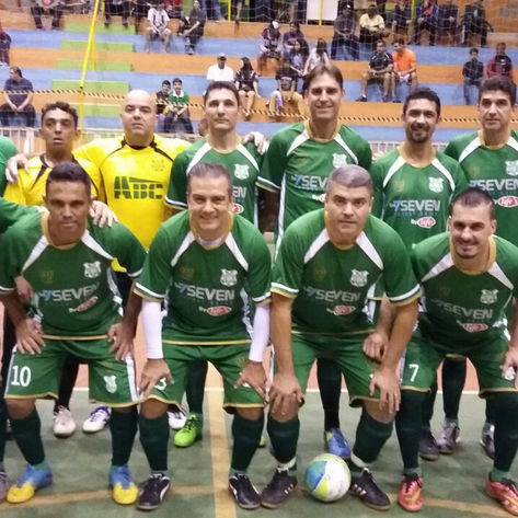 Campeão invicto no futsal