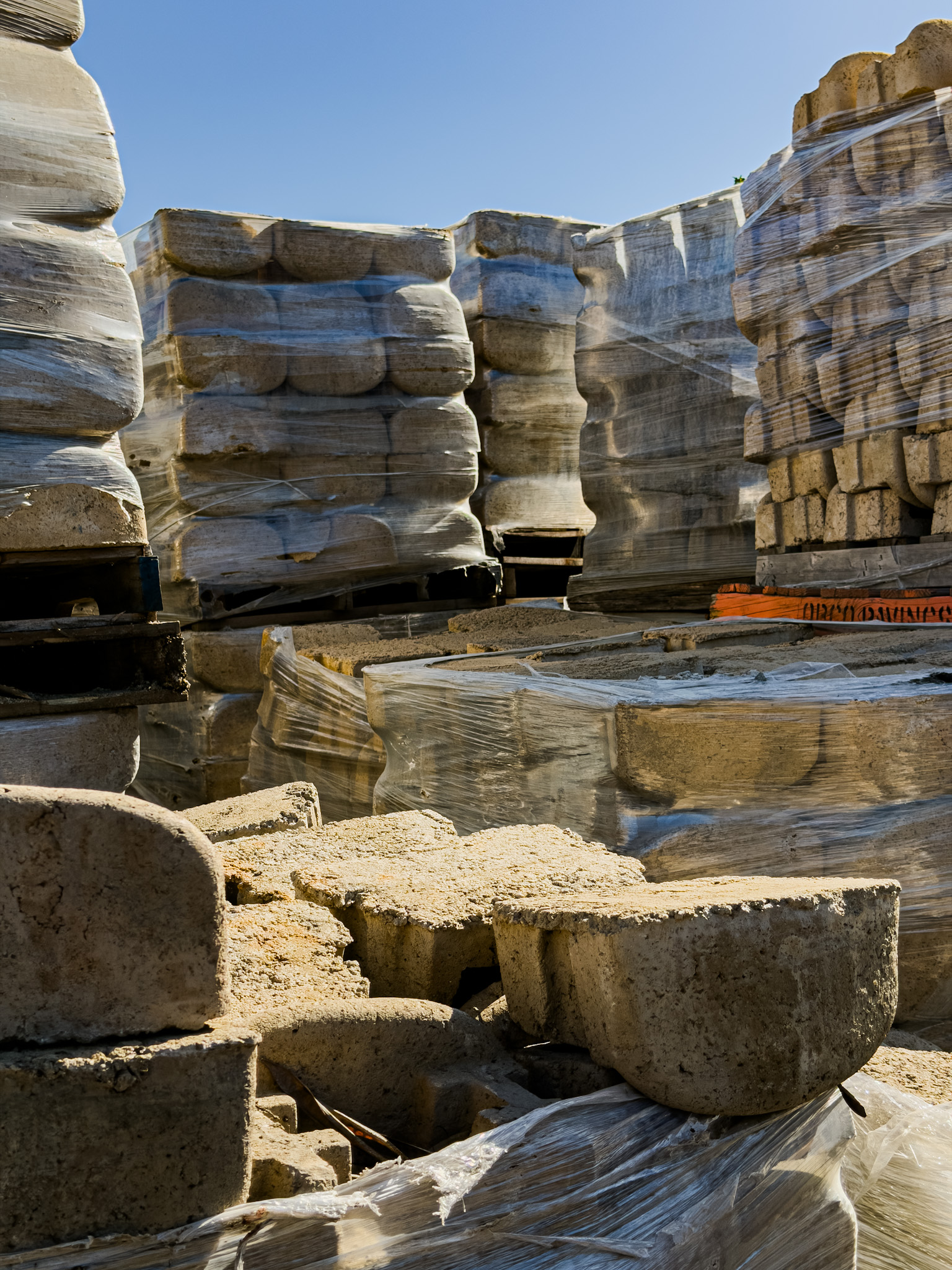 Verdura 10 retaining wall block Tan Buff