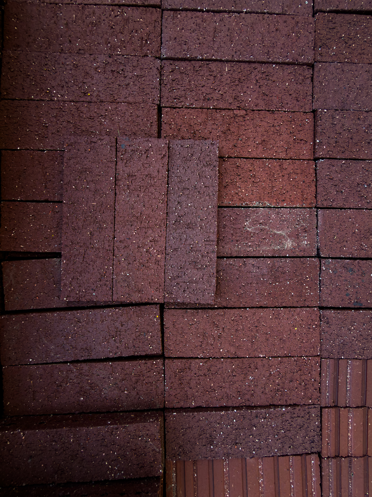 Pacific Clay Brick Veneer Burgundy