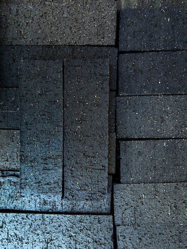 Pacific Clay Brick Veneer Black Saltillo