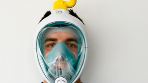 Engineers in Italy create a valve to convert snorkeling mask for COVID-19 patient ventilation