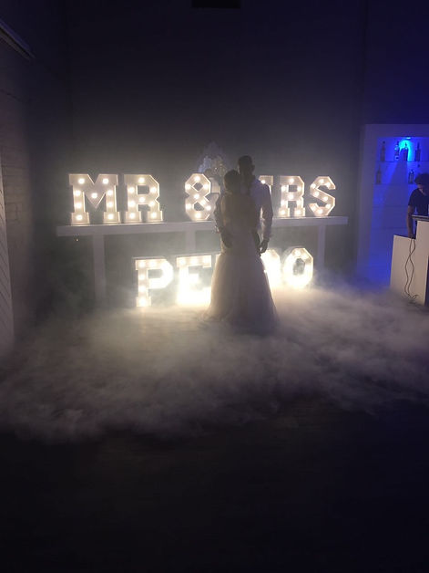 Mr & Mrs sign to hire in Cape Town