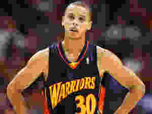 Curry_rookie_Around_the_Game