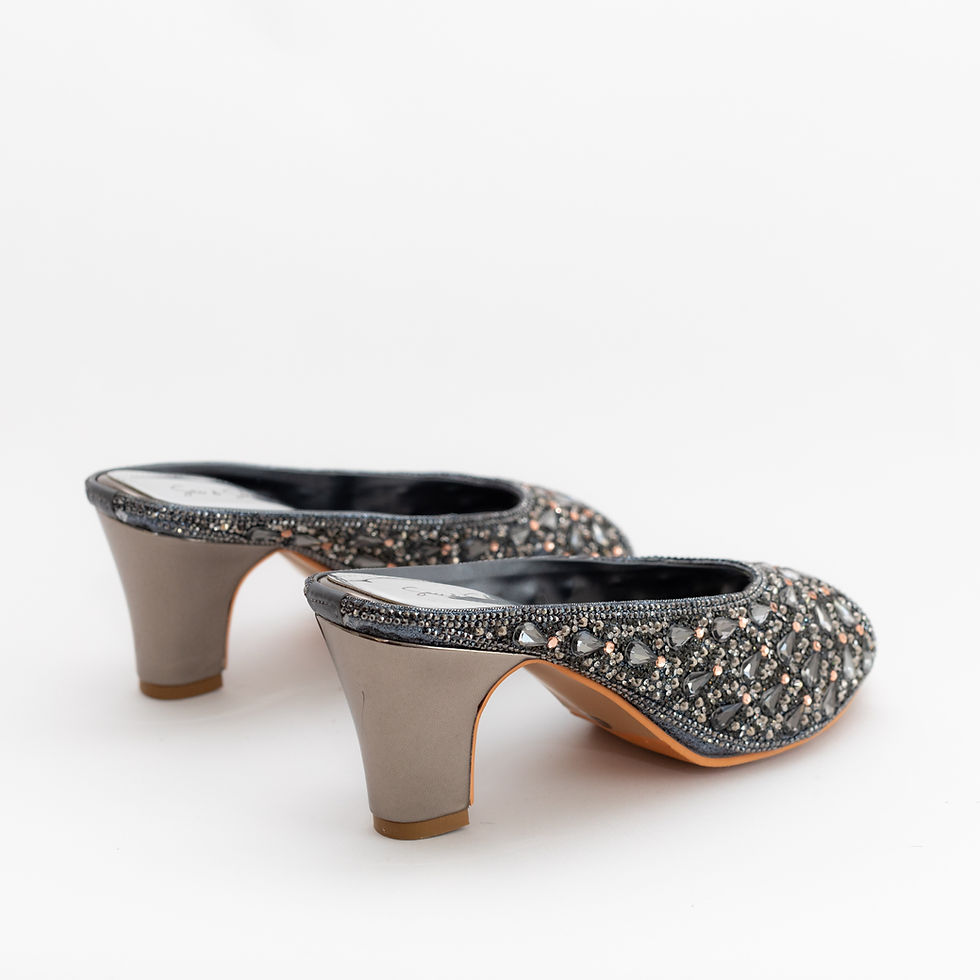 Thumbnail: Black Diamond Studded Peep Toe 3110/3