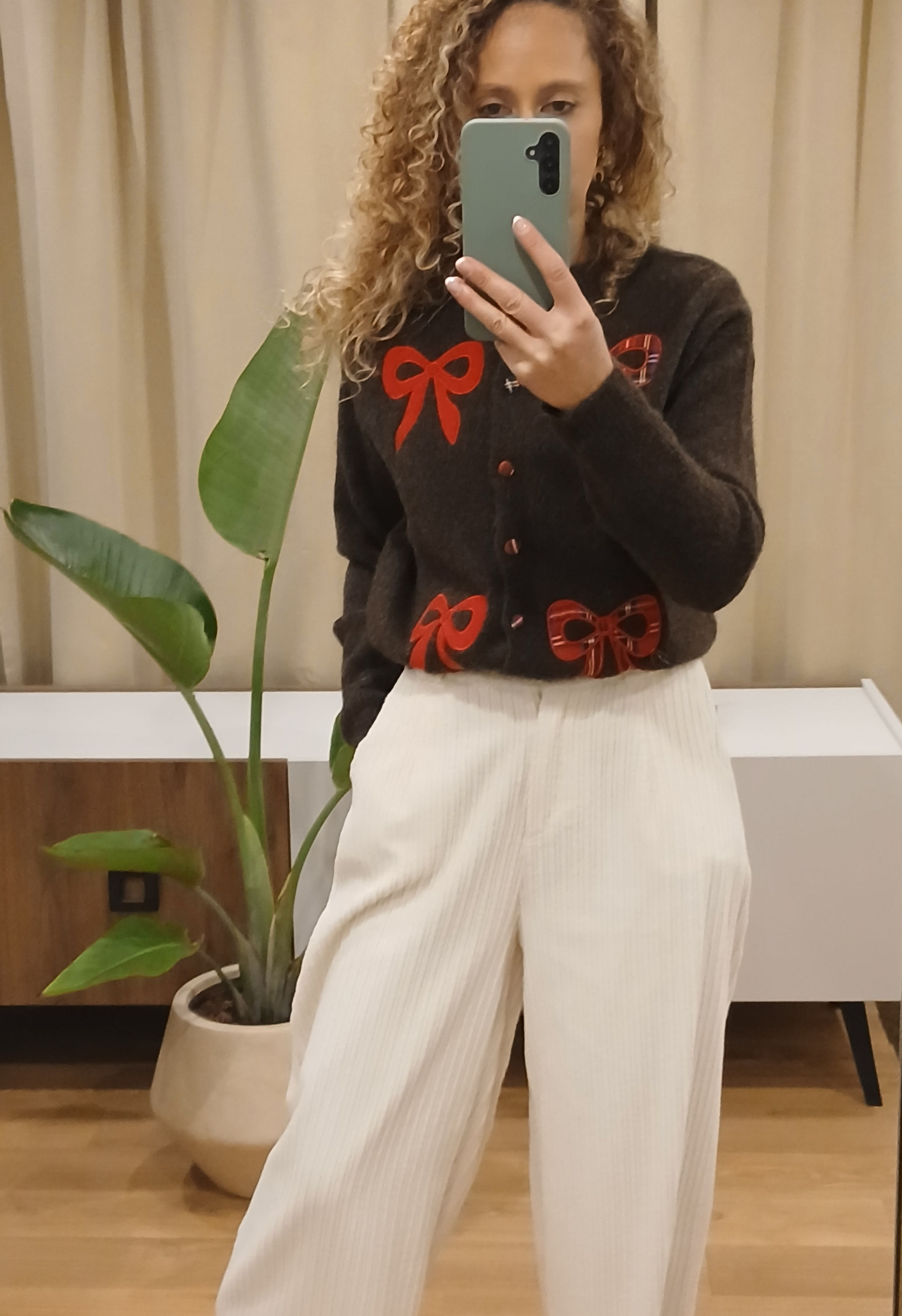 Cardigan com Laços Castanho Glee