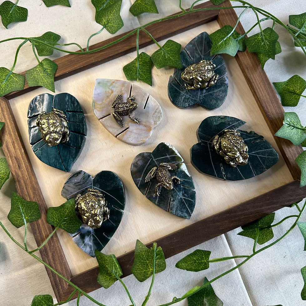 Thumbnail: Moss Agate Leaf and Frog Set -- B Grade