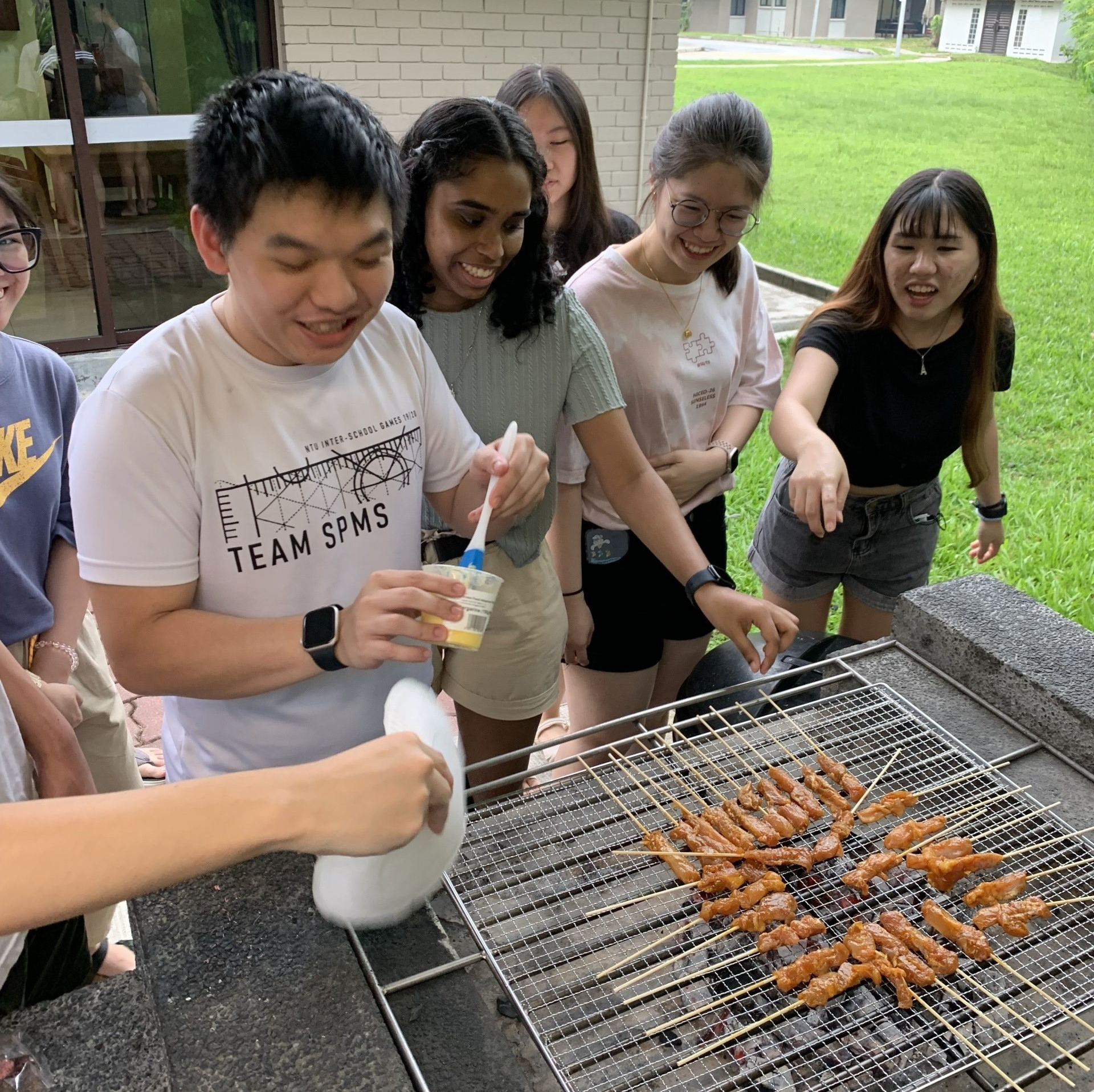 Finally a chalet and bbq outing in the pandemic era! Many thanks to Lee-Search Group for the hard work, the fun, and the great food! (May 2022)