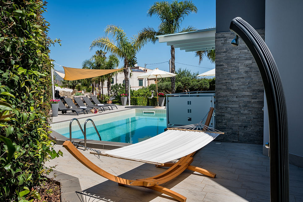 Villa con piscina: relax in Sicilia