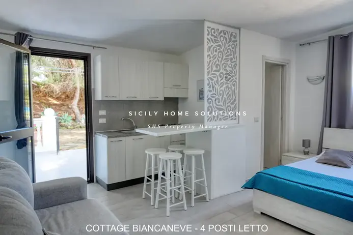 Monolocale moderno con letto, cucina. COTTAGE BIANCANEVE - 4 POSTI LETTO.