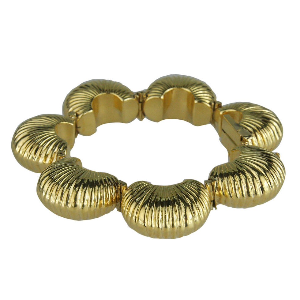 Shell Style Gold Bracelet