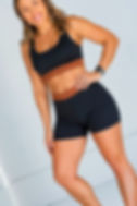 Short Adaptiv fitness feminino bicolor RS Move com cós alto, zero transparência e modelagem confortável.