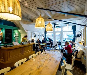 Koffieklap
A cafe that helps and supports women