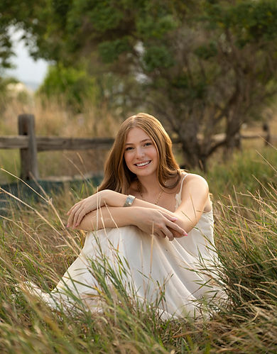Michelle Hardy Photography- Amelia Alys- Senior-(17 of 94).jpg