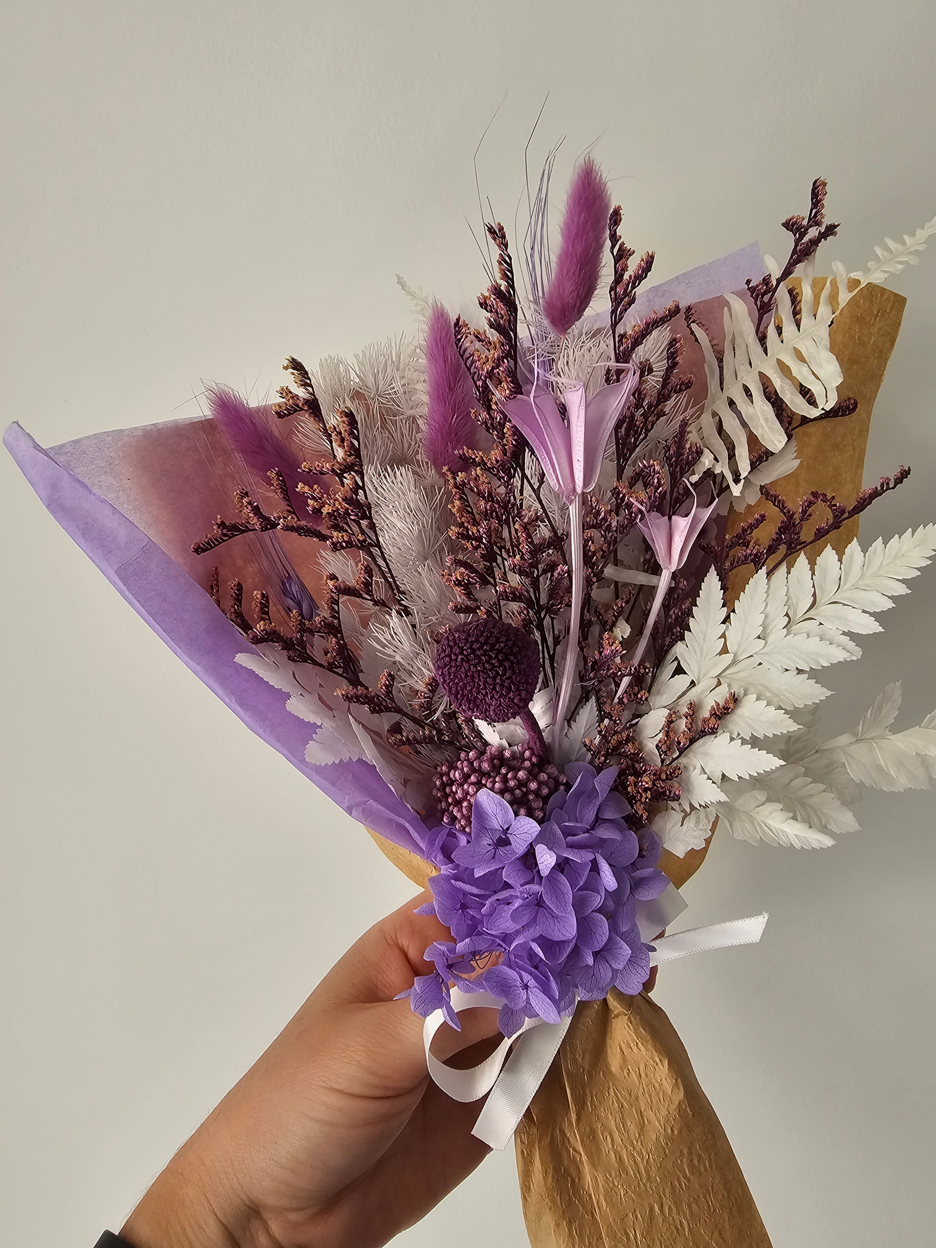 dried flower purple bouquet