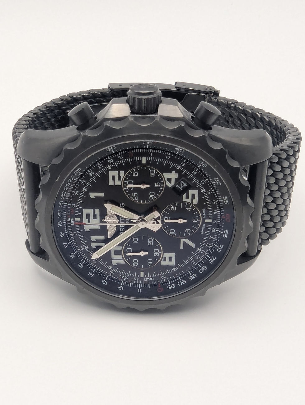 Breitling Chronospace Blacksteel 46 mm (M23360) 2.jpg