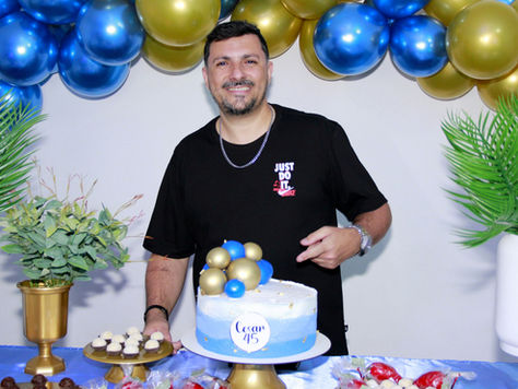 Cesar Conventi comemora seus 45 anos em grande estilo na Mansão Som Star
