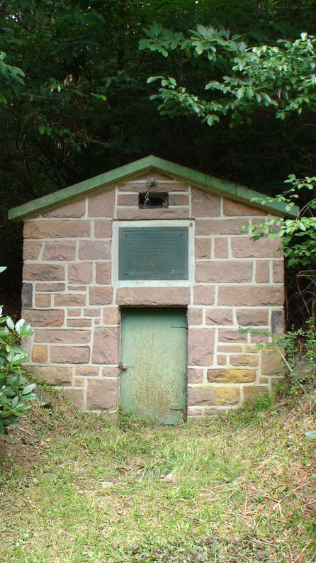 Heimwald Spring House