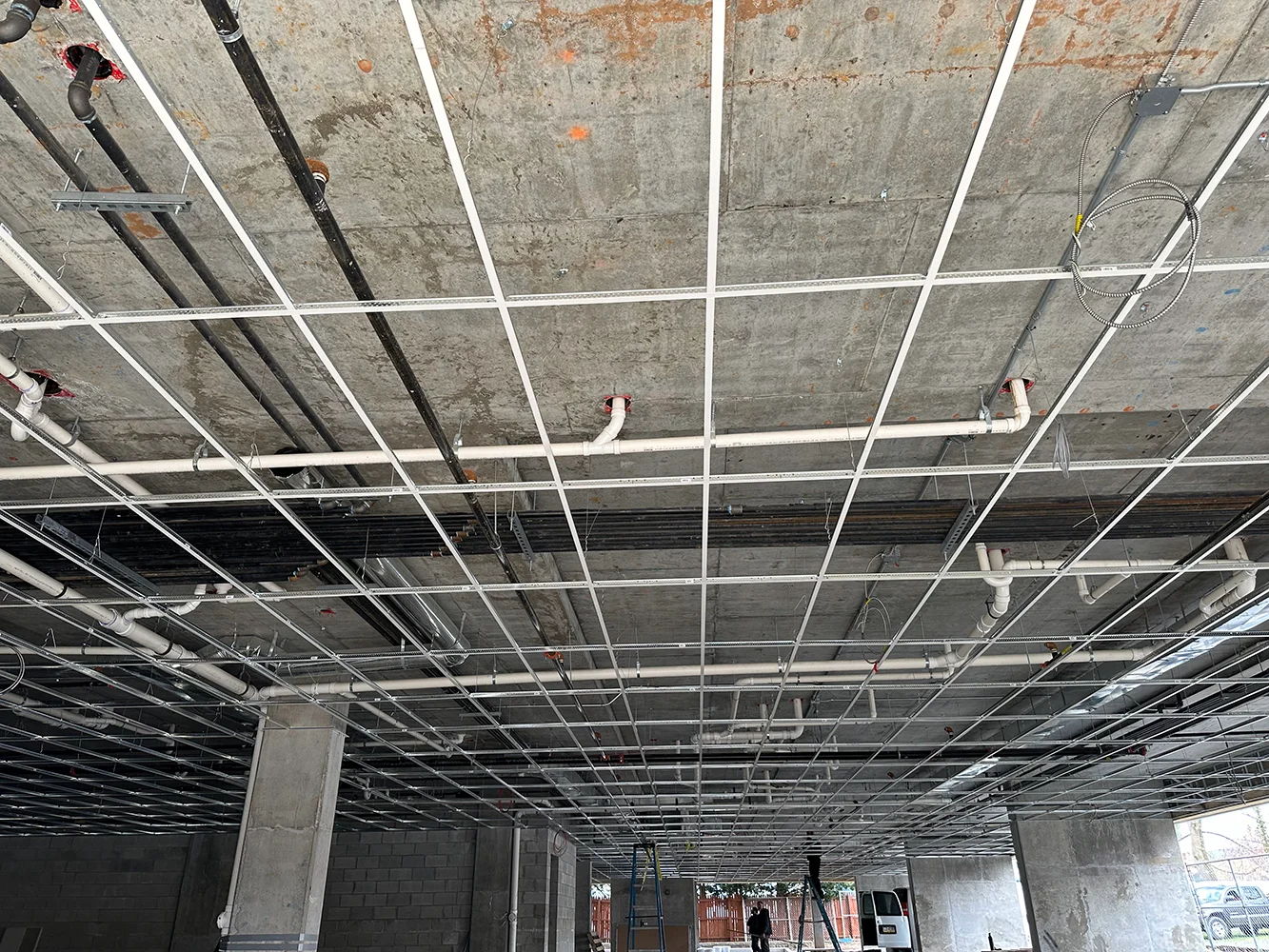 17 000 SF of Ceiling grid: New