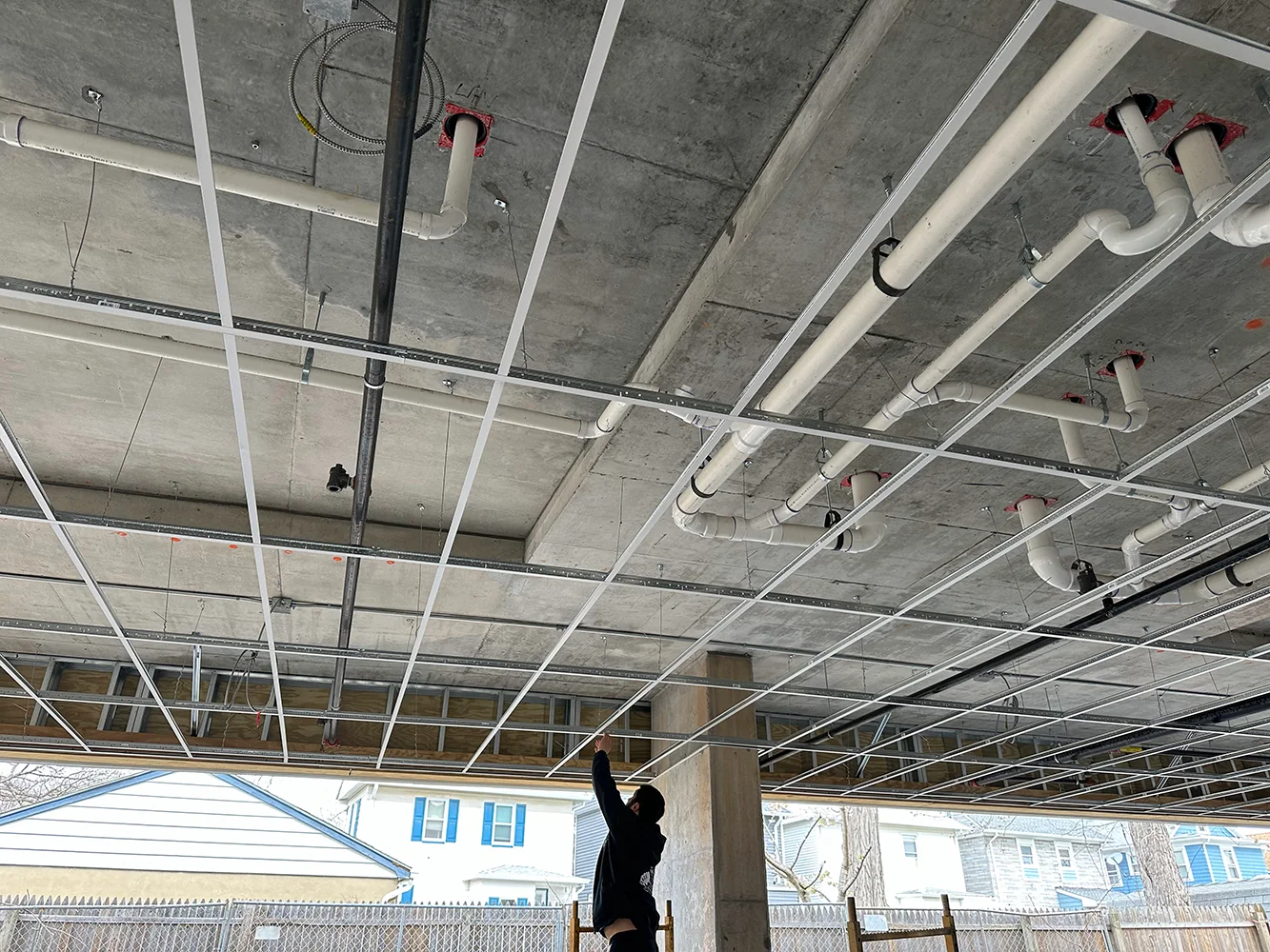 17 000 SF of Ceiling grid: New