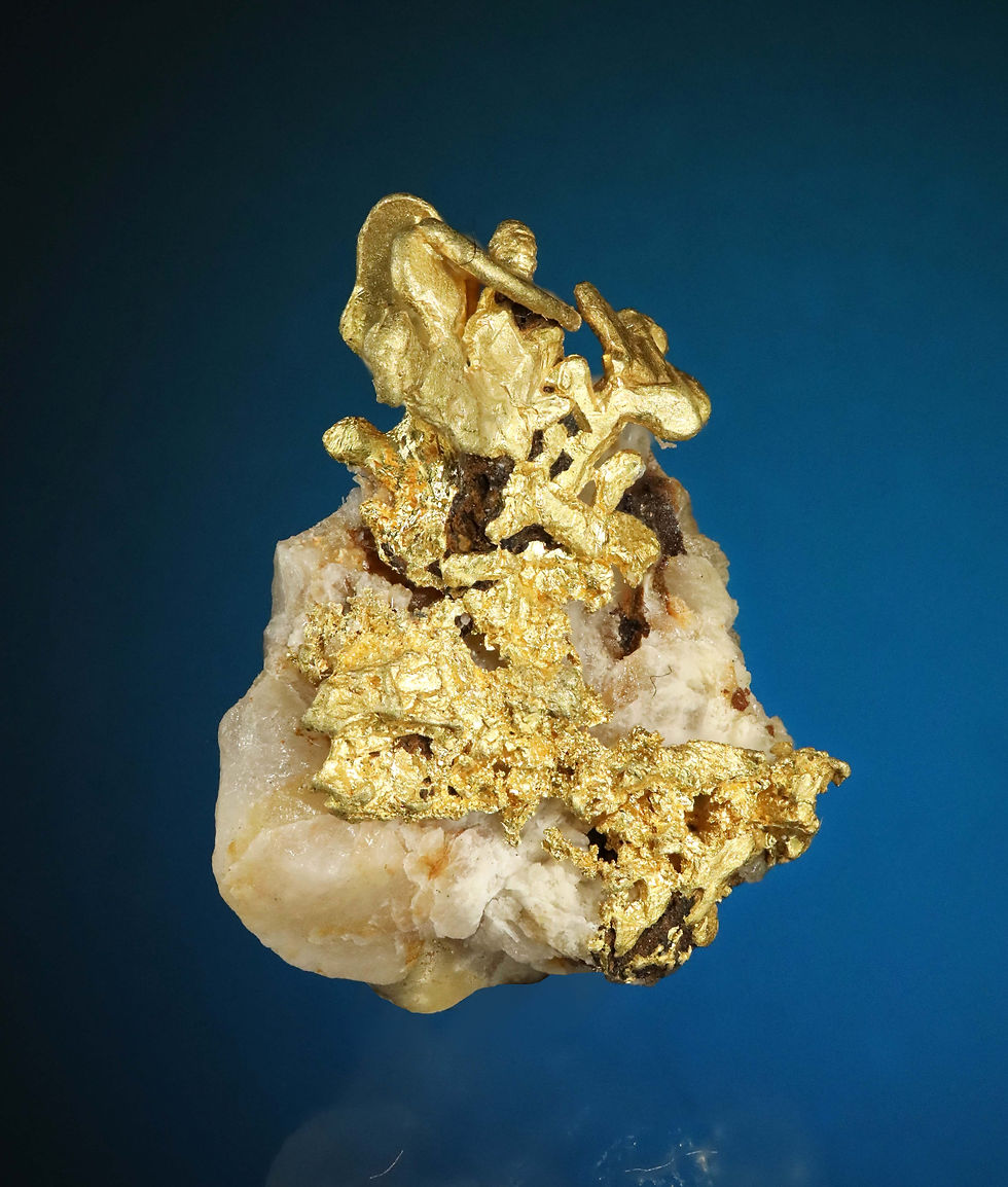 Thumbnail: Dendritic Gold Crystals on Quartz Matrix - Colorado Quartz Mine, California