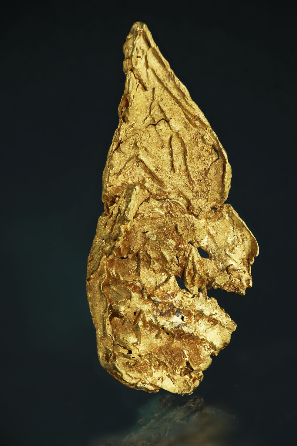 Thumbnail: Leaf Gold Crystal - Dublin Gulch, Mayo District Canada