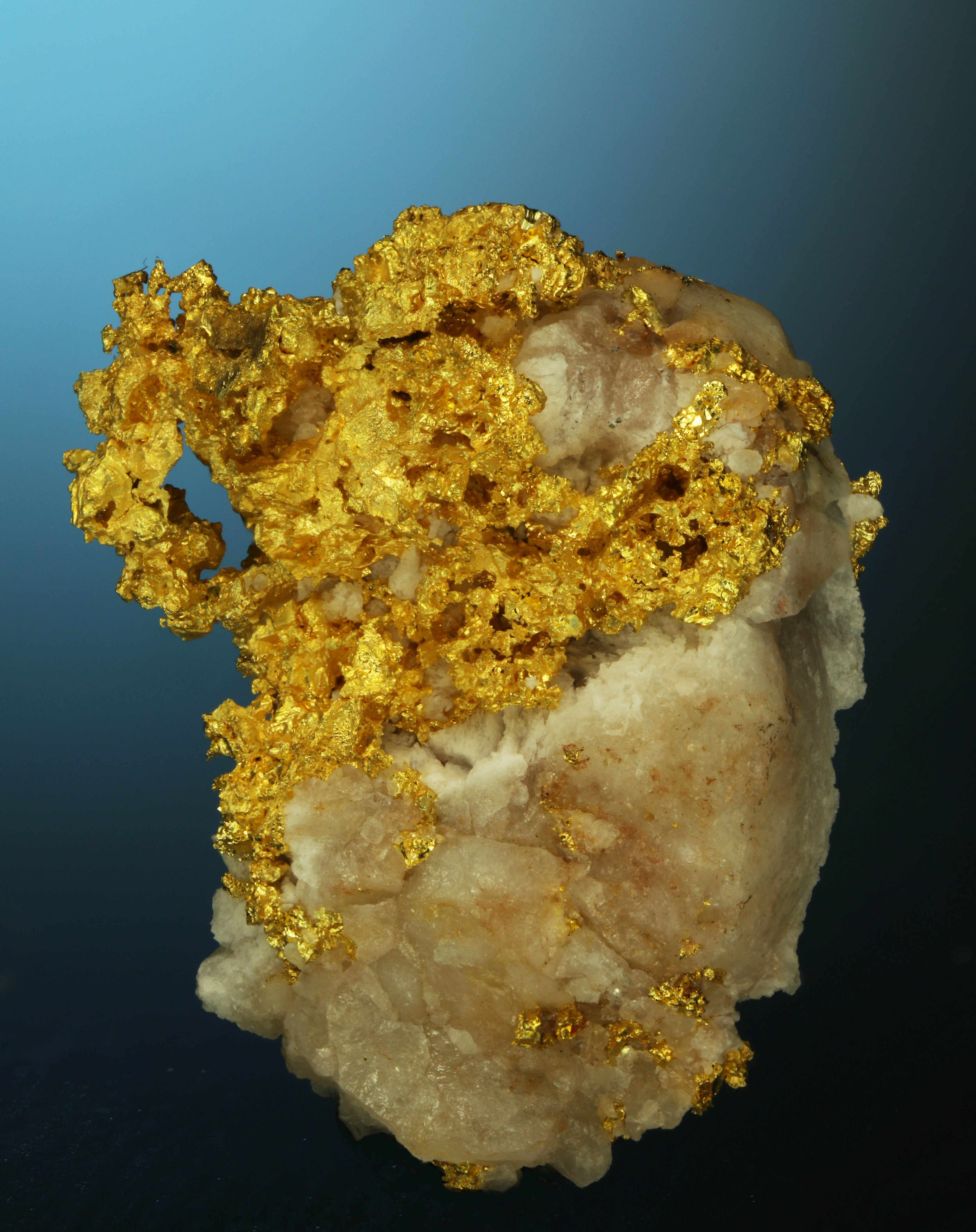 Crystallized Gold on Quartz - Round Hill Mine, 750' Level El Dorado, California