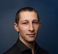 Florian-RIEKER.png