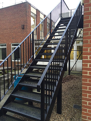 steel-staircase21.jpg