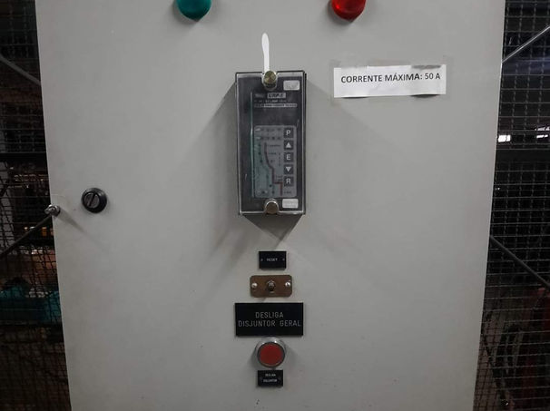 manutenção em subestação