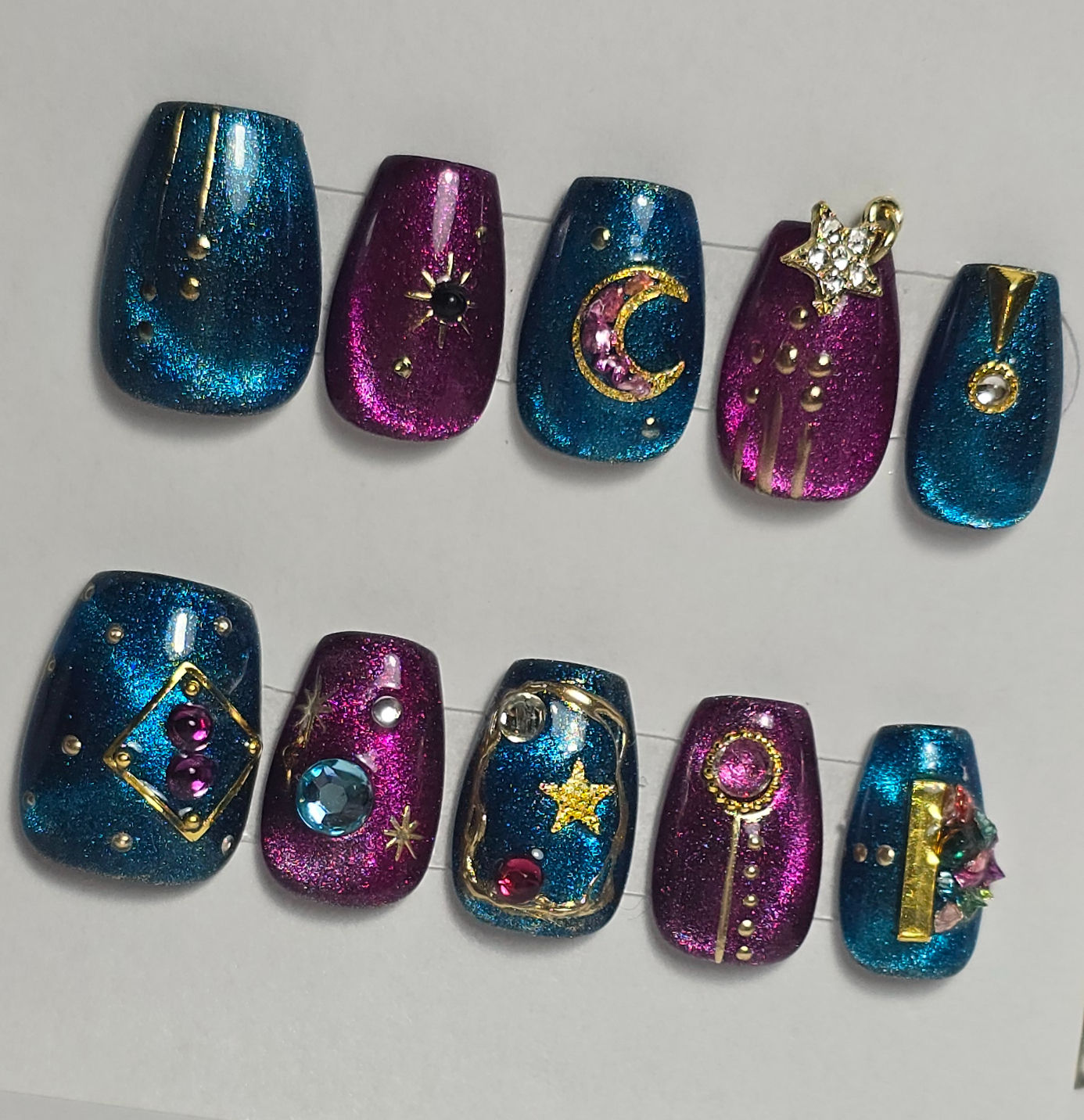 Blue & Pink Cat Eye Spiritual Press-On Nails | Gold Jewellery Charm | Celestial