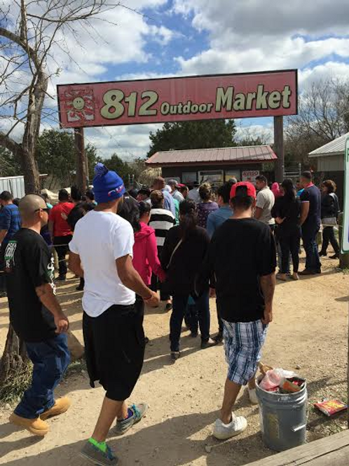 812 Outdoor Market - Image 4