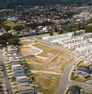 Centuria Bass Credit has provided a senior secured loan to refinance 28 residential land lots for the project known as ‘One Fairway’. The site can be found in Kellyville in the North-West of Sydney, on an elevated parcel offering stunning views of the Blue Mountains to the west. The stand-alone homes are located approximately 36km away from the CBD, with easily accessible public transport and an array of recreational amenities.