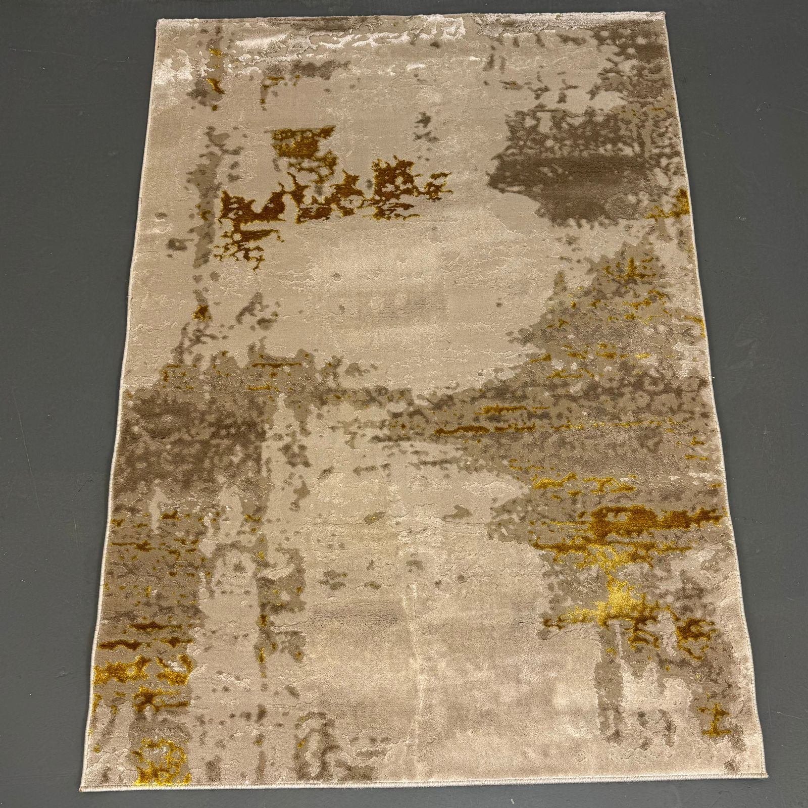 Machine Made carpet 