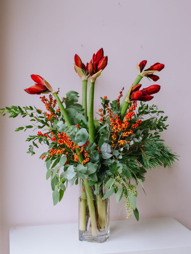 send Christmas flowers in Bristol