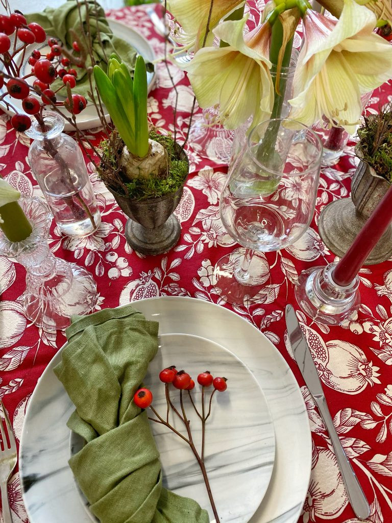 Christmas table styling