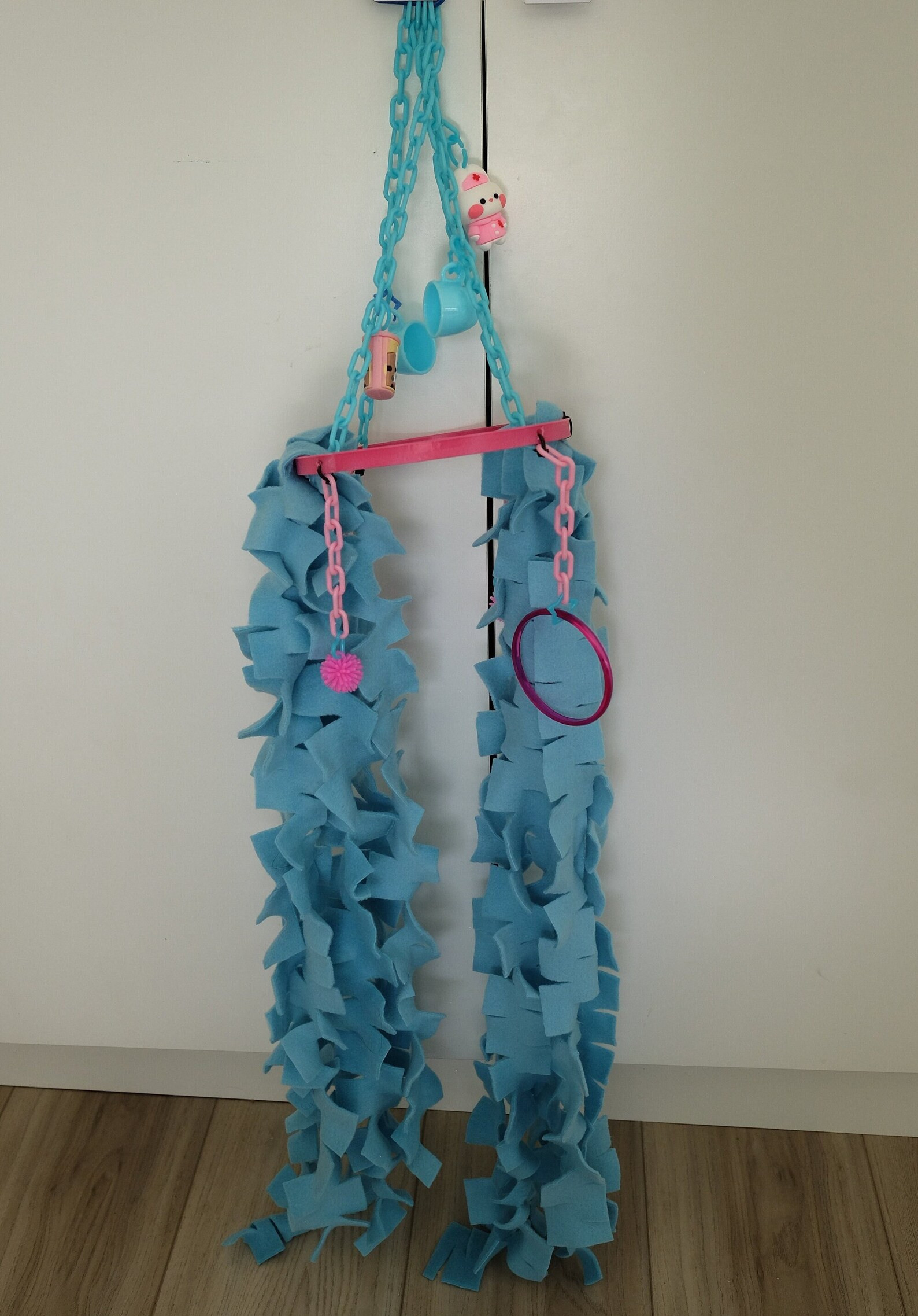 Crazy Hanging Fleece Foraging Bracelet Playground