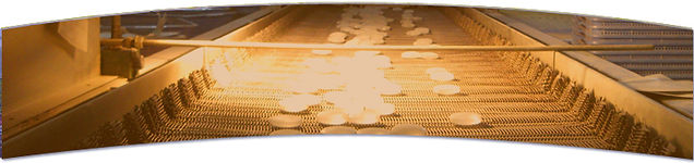 レンズが流れてくるコンベア