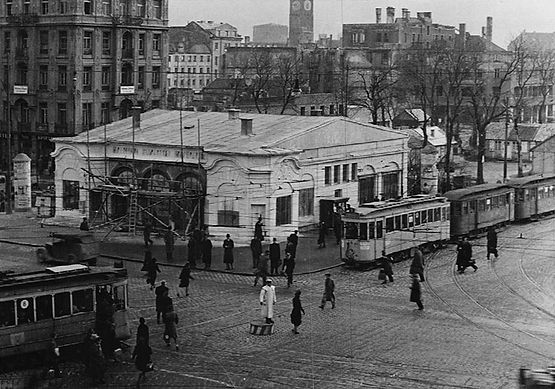1948 Stachus Pavillon.jpg