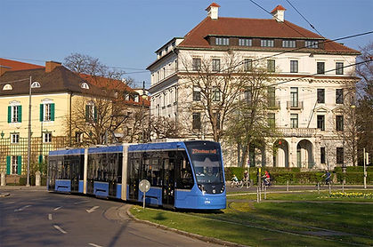 L27 Karolinenplatz.jpg