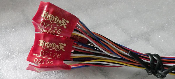 DZ 126 Digitrax Decoder.jpg