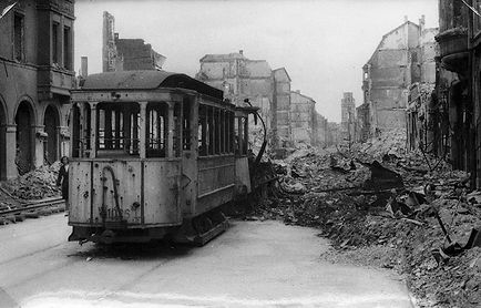 Maxvorstadt)__Augustenstraße__(1945)__(
