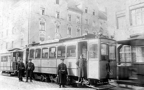 A2-Tw 153 + a-Bw an der Endhaltestelle Kazmair-/Trappentreustraße 1908 münchen tram