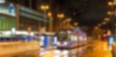 Nachtschwärmer-Express: Linie N17 auf dem menschenleeren Vorplatz Hauptbahnhof Januar 2018 tram münchen