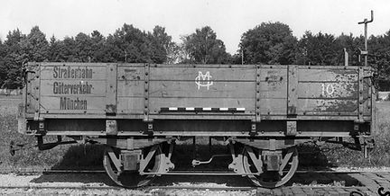 1944 nummerierten die Verkehrsbetriebe die Mailänder Arbeitsbeiwagen als y 2 Nr. 2701 - 2711 ein münchen tram