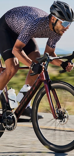MY25_Propel_Advanced_SL_0_Red_ColorA_Action_WebRes_10.jpg