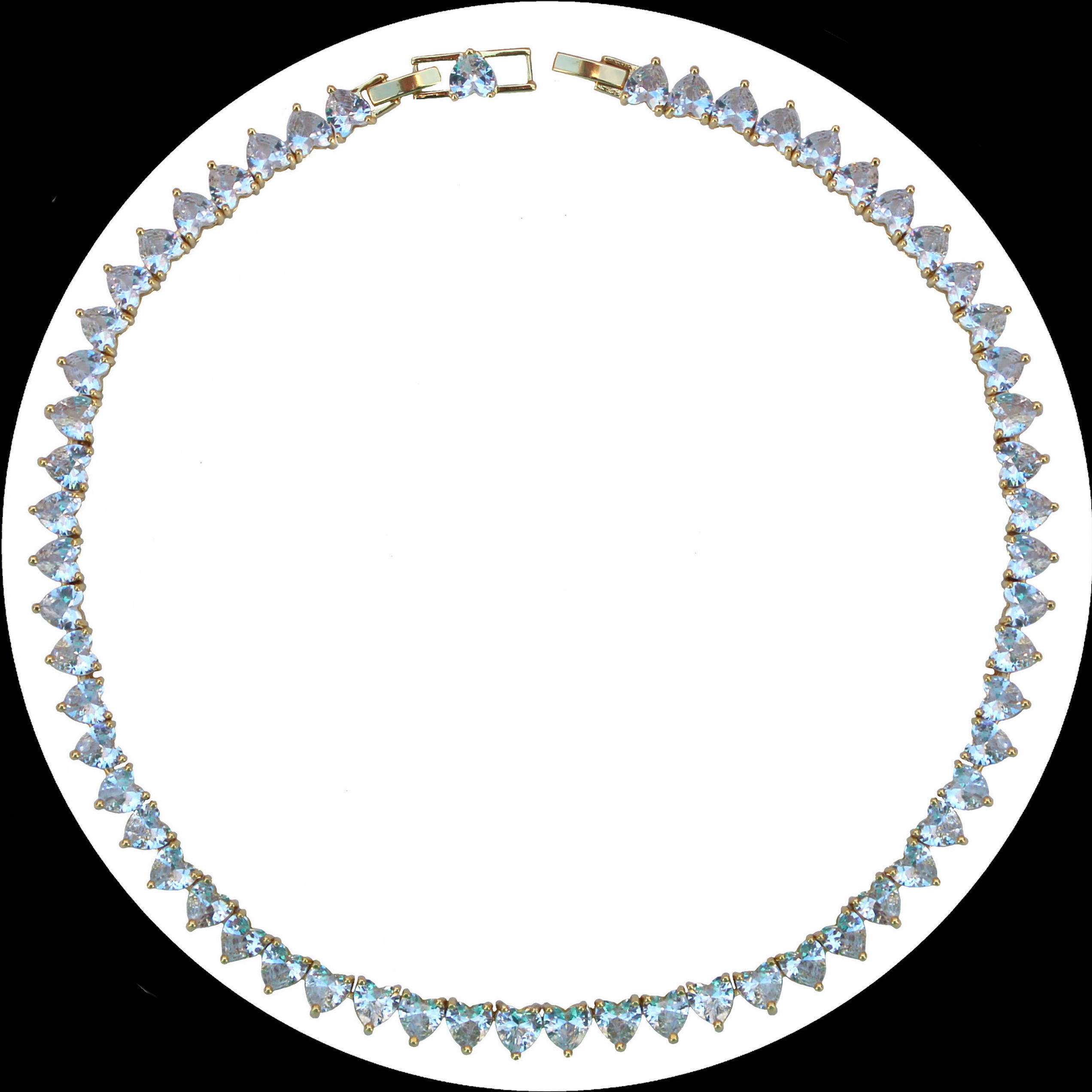 Collier doré avec zirconium cubique en forme de cœur