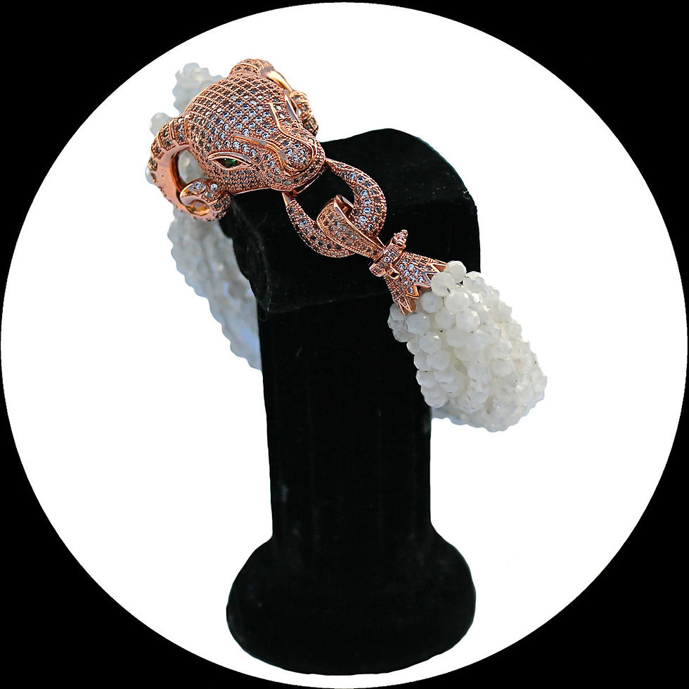 Miniature : Bracelet doré rose avec pierre de lune et fermoir en forme de bélier serti de zirconium