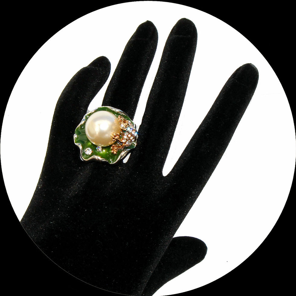 Miniaturbild: Silberfarbener Ring Frosch mit Perle auf emailliertem Seerosenblatt, Größe 54